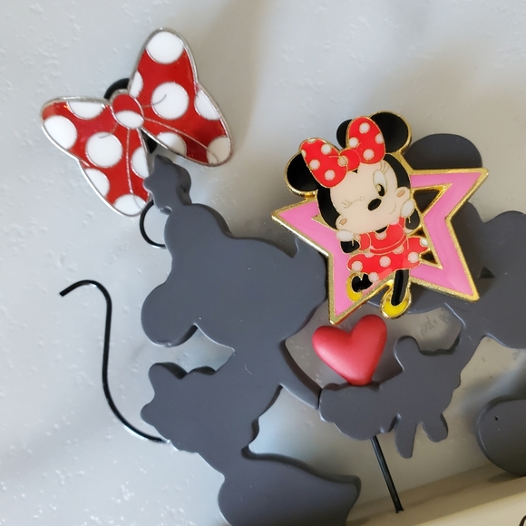 2 Minnie Mouse Disney Pins Pink Star &  Iconic Bow - Picture 5 of 11